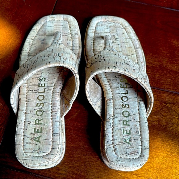 Aerosole cork sandals , so popular right now!! - Picture 2 of 4